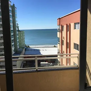  Apartamento Praiamar